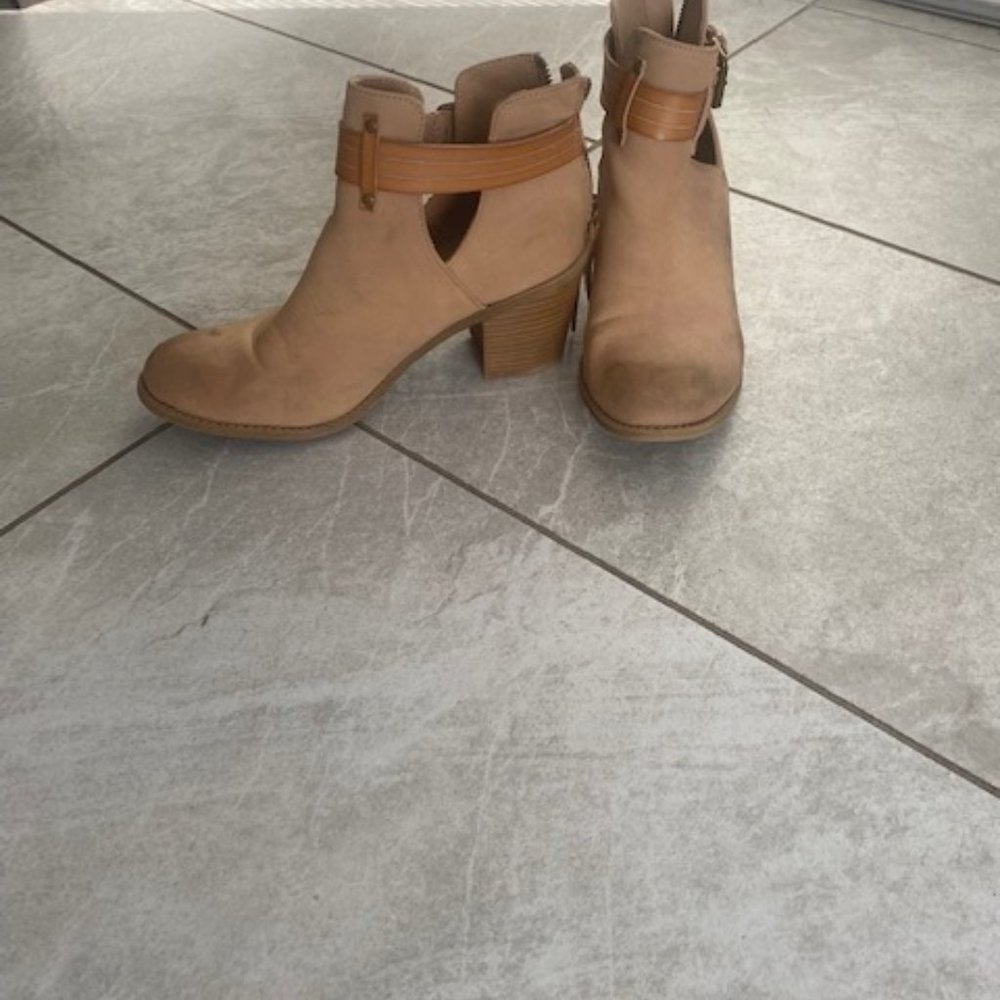 Roxy Booties Size 7 1/2